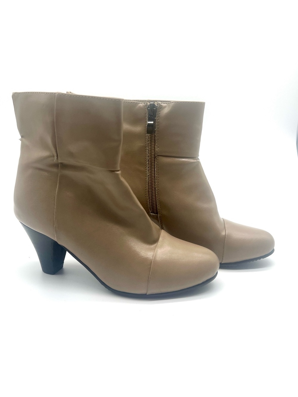 Cinderella of Boston Classic Taupe 2.5-in Ankle Boots with Side Zip Size 3M
